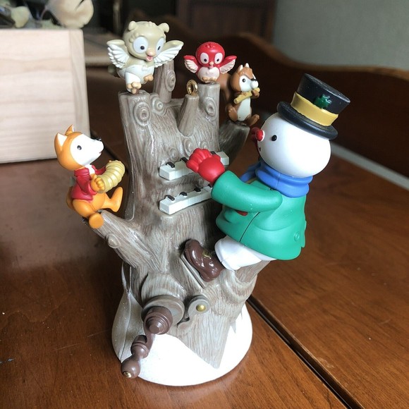 2011 Animated Musical Hallmark Keepsake Ornament Hickory Tree Harmony - Picture 2 of 10